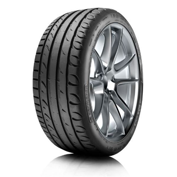 Neumático Kormoran Ultra High Performance  225/55R17 101Y